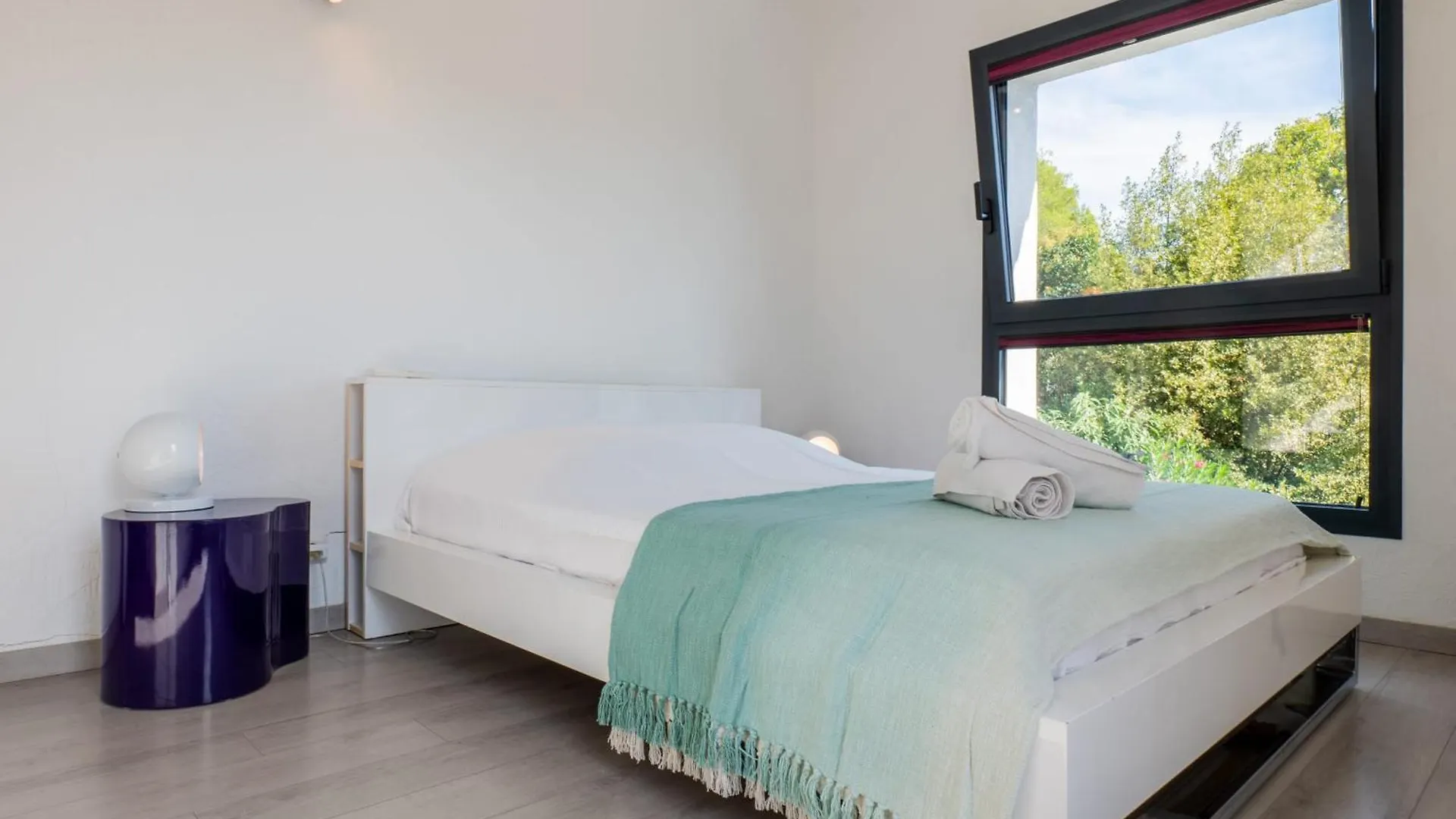 Vacation Villa Swimming Pool And Petanque Court ! Biot France