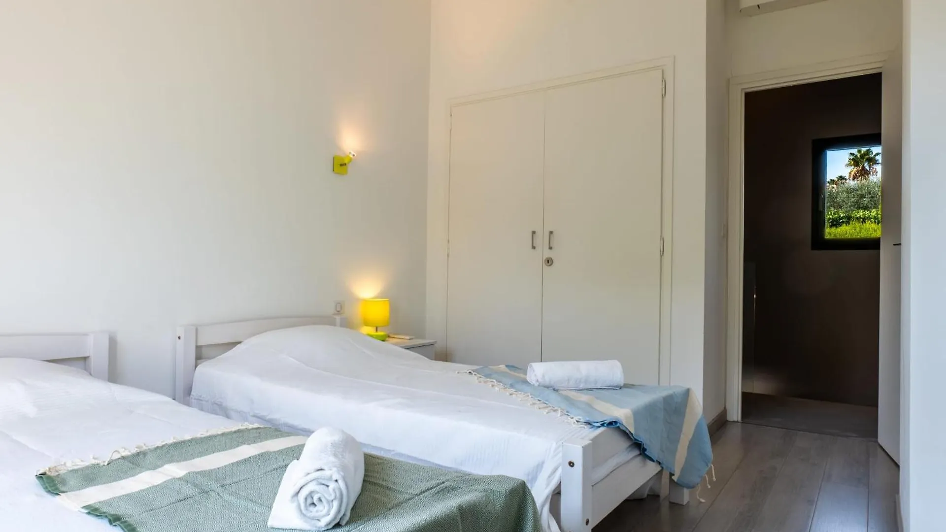 Vacation Villa Swimming Pool And Petanque Court ! Biot